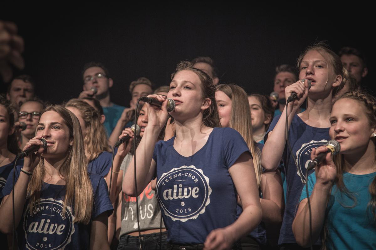 Born to Praise: CD-Release der alive-teens am 25. Mai 2017